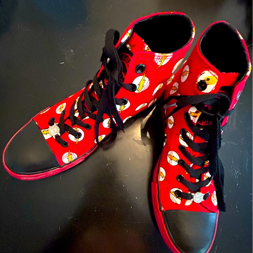 🔥Converse All Star🔥DC Comics The Flash Unisex Men's 8 Women's 9 Hi-Top Sneakers